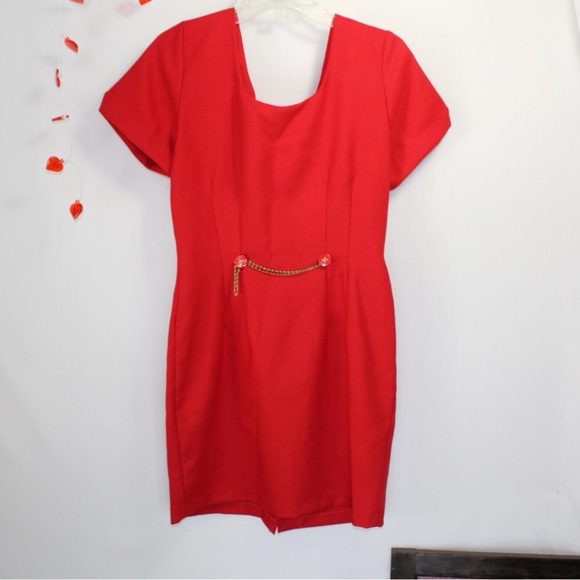 Fancy red 80s dress with gold details zip up back brand LA belle tagged a size 9 - Picture 2 of 5